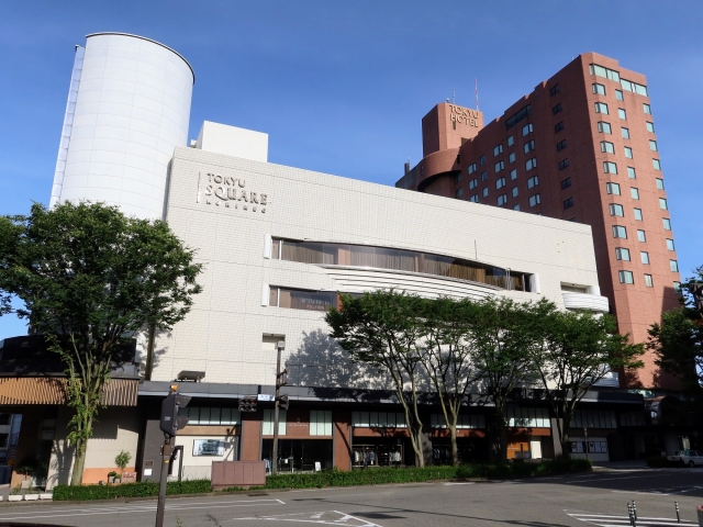 金沢の百万石通りにある商業施設